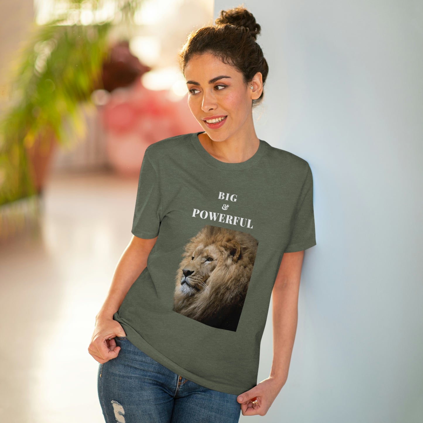 BIG & POWERFUL T-shirt