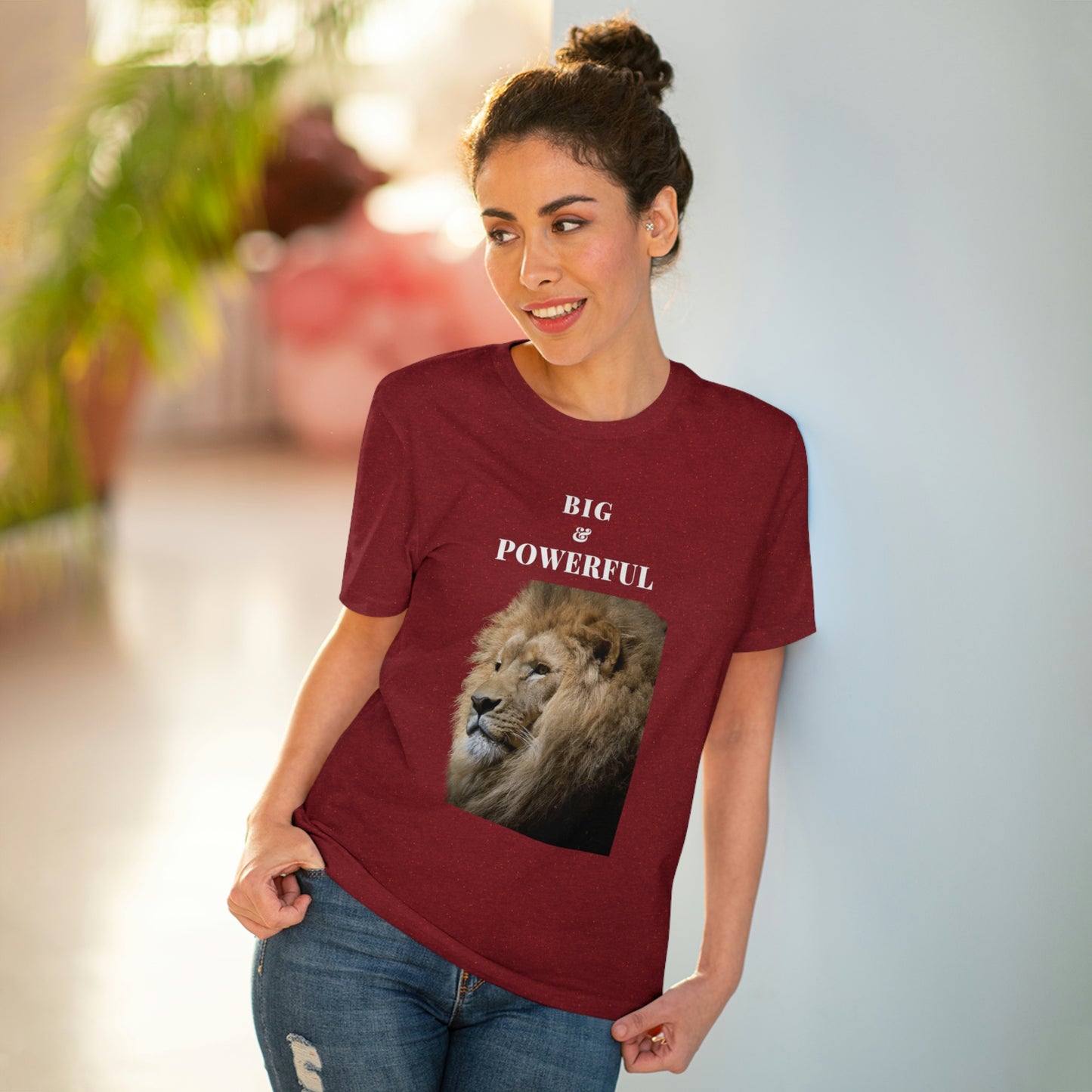 BIG & POWERFUL T-shirt