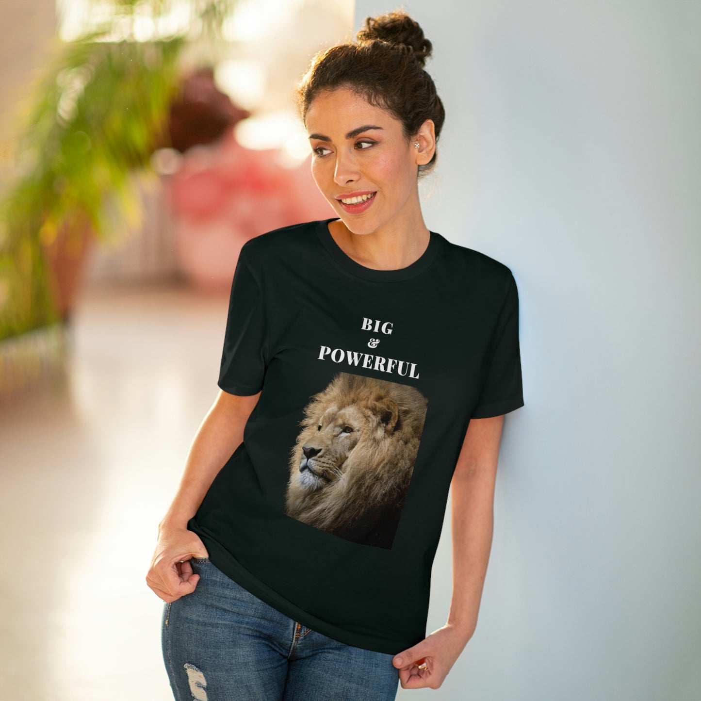 BIG & POWERFUL T-shirt